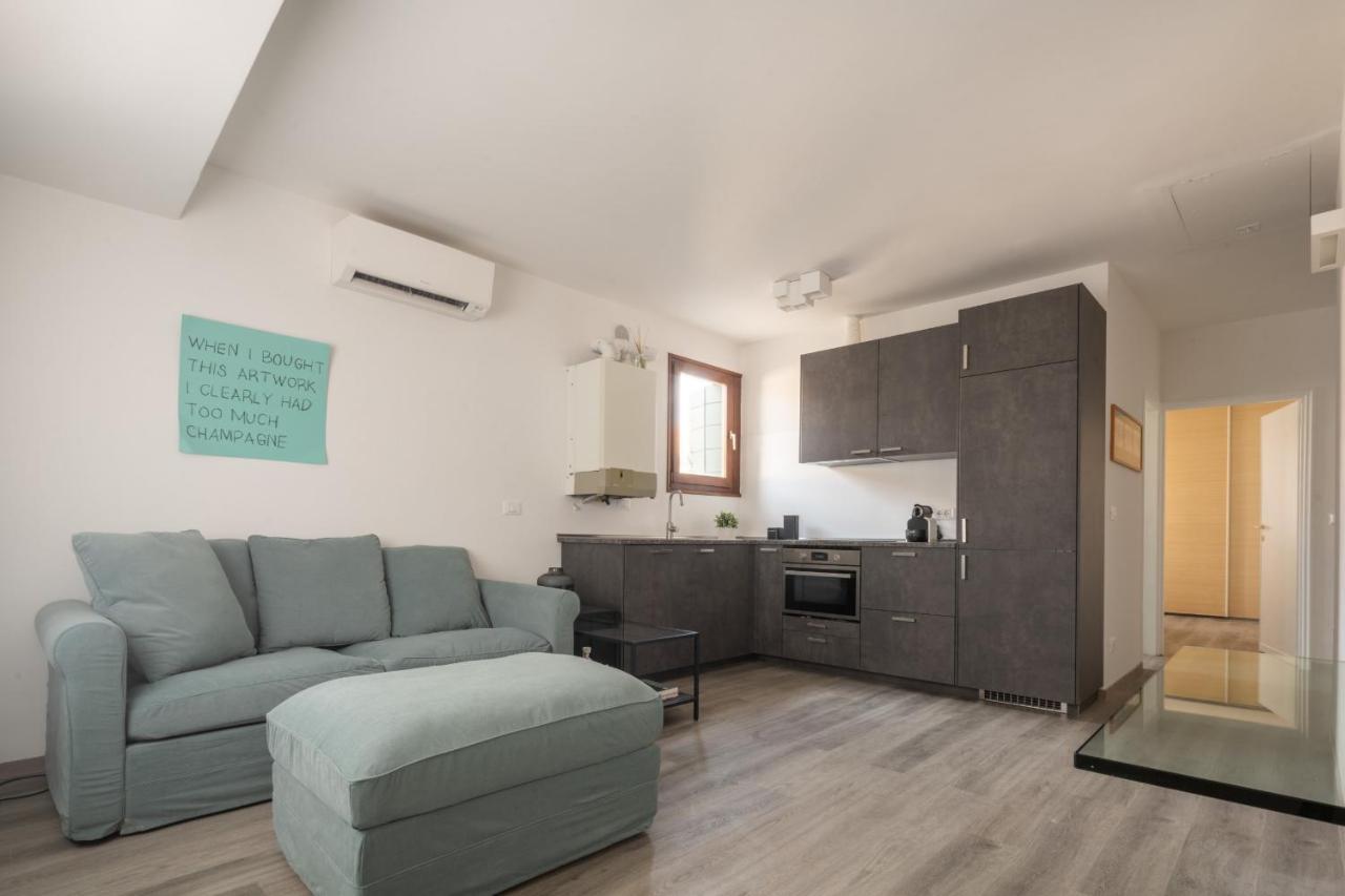 Bright Apartment On Venetian Roofs R&R 외부 사진