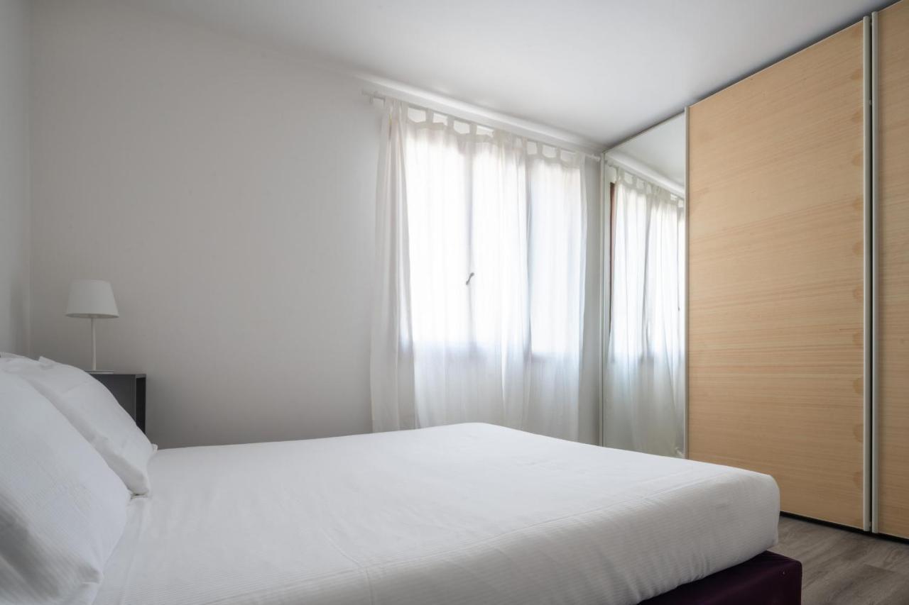 Bright Apartment On Venetian Roofs R&R 외부 사진